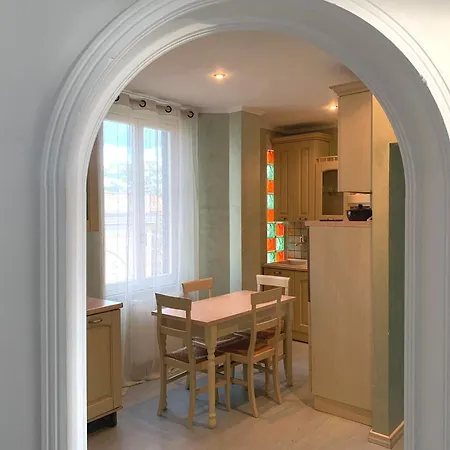 Апартаменты The House *